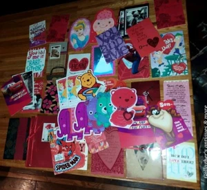  Lot of 40+ Hallmark valentine's day Greeting Cards - New - Variety of designs - Picture 1 of 19