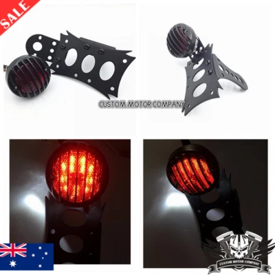 Luz de freno trasera LED de montaje en placa de eje lateral negra Harley Bobber personalizada softail XL Foto 1 de 4