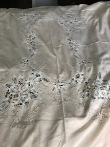 VINTAGE ECRU/PINKISH LINEN EMBROIDERED TABLECLOTH with NET LACE 68” By 86” - Picture 1 of 8