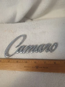 Chevrolet Chevy Camaro Nombre Insignia Emblema Parte # 3916660 - Imagen 1 de 8