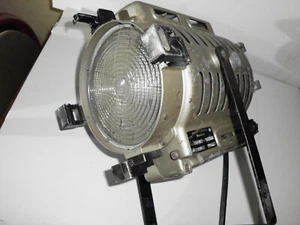 Bühnenscheinwerfer Theaterscheinwerfer ARRI - Bild 1 von 12