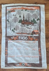 Calendario de lino de colección 1986 toalla de té victoriano invierno caballo buggy iglesia ciudad  - Imagen 1 de 1
