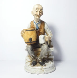 Vintage alter Mann/w Bierfass Fass & Steinkrug 6,25" groß Keramikfigur - Bild 1 von 15