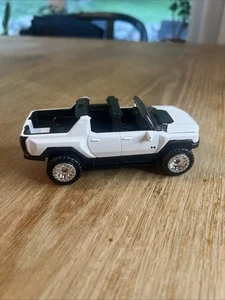 Mattel Hot Wheels Pull-Back Speeders GMC Hummer Blanco - 2022 - Imagen 1 de 8