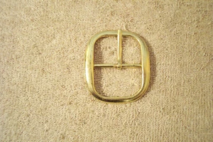 BELT BUCKLE CENTER BAR BRASS FINISH 1-1/2" OLD NEW STOCK - Picture 1 of 4