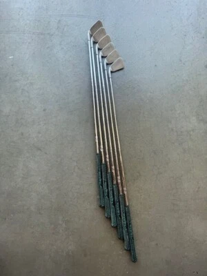 Juego de 2 hierros RH Palmer The Axiom, usado, hierro 3-8, ejes rígidos Foto 1 de 4