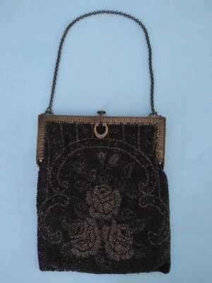 Antigua Cartera Victoriana Micro Cuentas Negra y Plateada con Motivo Rosa de 2 Caras ENCANTADORA Foto 1 de 4