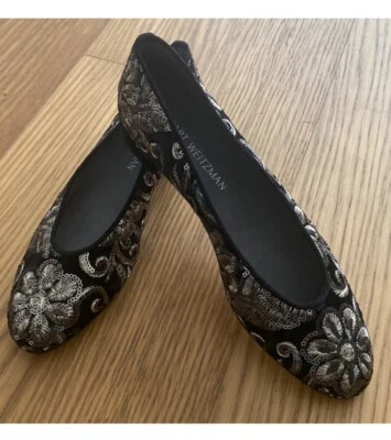 Nuevo Stuart Weizman Mujer Negro Bordado Lentejuelas Terciopelo Zapatos Planos Talla 8AA Foto 1 de 4