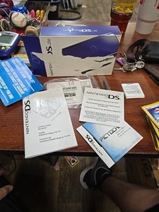 Cobalt Blue Nintendo DS Lite Box And Manuals Only Very Clean Condition!! - Picture 1 of 1