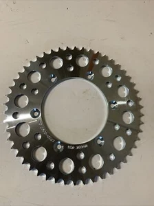 1990 Suzuki Rmx250 Front And Rear Drive Sprockets/ Sprocket Engine Drive - Picture 1 of 3