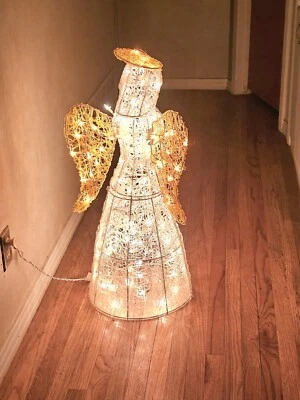 3ft shining crystal angel creates a Brilliant lighting effect. - Image 1 of 4
