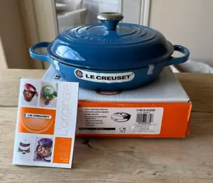 Le Creuset Signature Braiser Shallow Casserole 2.25 qt 10.25 in Marseille NEW - Picture 1 of 11