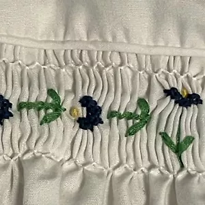 Vestido Vintage Bebé Niña Infantil 3 Meses Blanco Acentos Calados Bordado Encaje Usado en Excelente Condición - Imagen 1 de 9