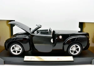 Modellino auto scala 1:18 Chevrolet SSR diecast modellismo statico maisto car - Foto 1 di 5