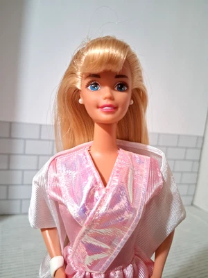 1980-е Барби моды весело розовый платье розовый туфли длинные волосы аксессуары девочек 3 + - Изображение 1 из 4