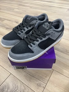 Nike Dunk SB Low, Black & Dark Smoke Grey Neu Herren Größe 14 HF3063-001 - Bild 1 von 6