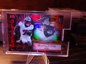 2024 Wild Card Allumination Just The Hits Bucky Irving RC Smashing SP 10/10 Bucs - Foto 1 di 2
