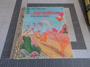 Little Golden Book  The Road Runner  A Very Scary Lesson 4th Printing 1976 - Imagen 1 de 5