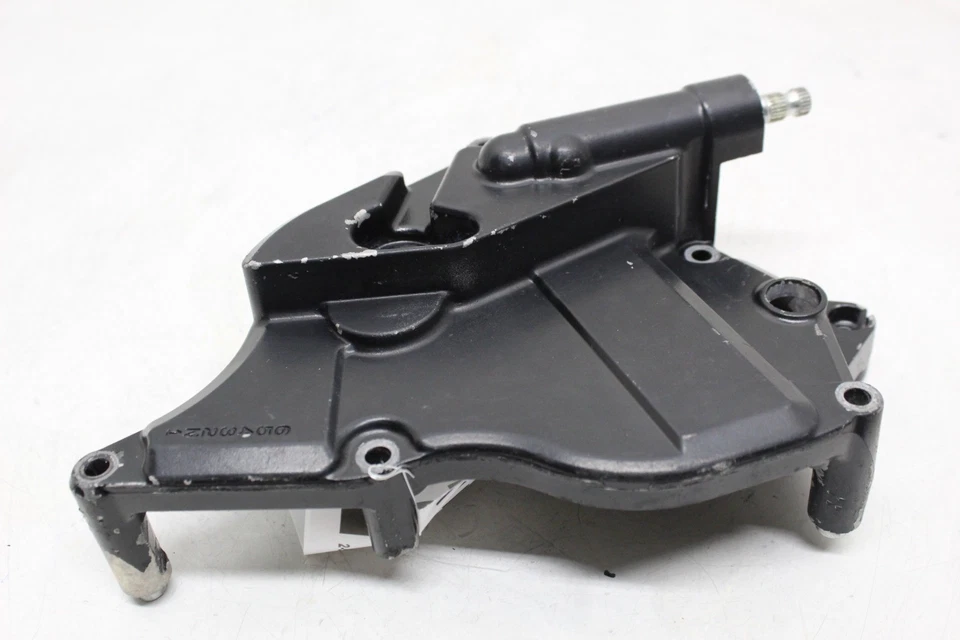 06-20 SUZUKI GSXR 600 750 OEM ENGINE SPROCKET COVER - Image 1 of 4