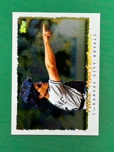 1995 Topps Series 1 Baseball #159 Mike Macfarlane CyberStats Spectralite - Picture 1 of 2