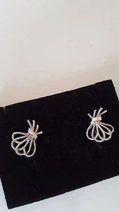 VTG Crown Trifari Signed Silver Tone Clip On Earrings - Picture 1 of 5