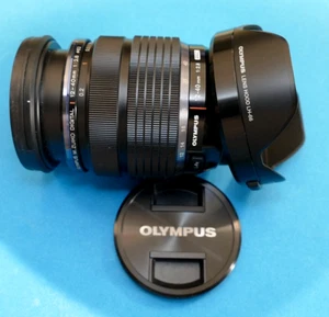 Olympus M Zuiko Digital Pro 12-40mm F2,8 Nr:..023 vom Fachhändler - Imagen 1 de 4