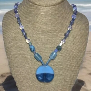 Beautiful Glass Beaded Necklace READ DESCRIPTION - Picture 1 of 5