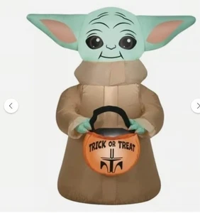 Bolso de Mano 4.5' T LED Star Wars Grogu Sosteniendo Truco o Trato Halloween Inflable Nuevo - Imagen 1 de 1