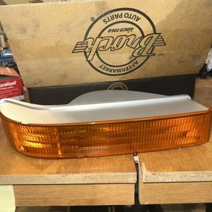 Passengers Park Signal Marker Light for Ford F150 F250 F350 F450 Pickup Bronco - Picture 1 of 3