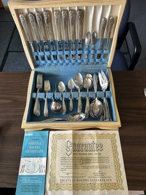 Cubiertos de colección WM Rogers Mnf Co (Penney's) Daffodil 58 piezas 1955! Foto 1 de 4