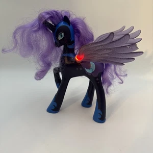 My Little Pony 9" NIGHTMARE MOON 2013 con luci/suoni testato A5100 - Foto 1 di 10