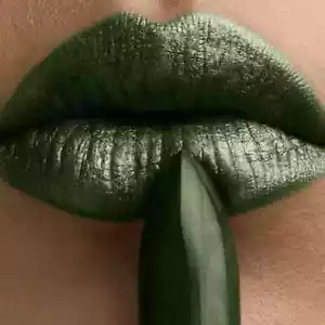 Maybelline ColorSensational Serpentine Creamy Matt Metallic Lipstick #986 HLWN - Picture 1 of 5