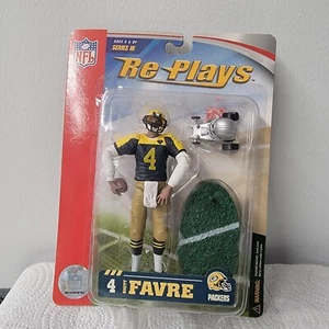 BRETT FAVRE ( 5" ) GRACELYN RE-PLAYS ( SERIES 1 ) ACTION FIGURE w/HELMET VEHICLE - Picture 1 of 5