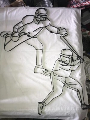 2 METAL Arte Decoración Pared 3D SILUETA Contorno FÚTBOL Y JUGADOR DE BÉISBOL 29" Largo Foto 1 de 4
