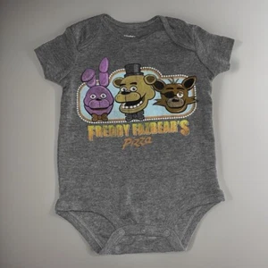 ✅ Body de bebé FNaF de una pieza (6-12 meses) Five Nights at Freddy’s Pizza - Imagen 1 de 4