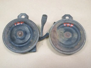 🥇86-92 TOYOTA SUPRA MK3 JUEGO DE 2 TONOS ALTOS Y BAJOS NOTA TONO BOCINA SEÑAL OEM - Imagen 1 de 15