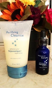 MENGE 2 REJUVENIQUE VITIMIN C SERUM PLUS FLÜSSIGER REINIGER 4 OZ. - Bild 1 von 3