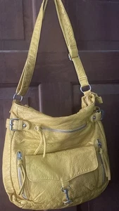 Bolso de mano Bueno amarillo mostaza nuevo con etiquetas - Imagen 1 de 16