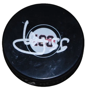 ARTYOM LEVSHUNOV signed (CHICAGO BLACKHAWKS) Centennial 100 puck BECKETT BU41230 - Picture 1 of 2