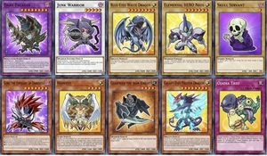 🔥10x SECRET RARE CHIBI Deck Battles of Legend: Monster Mayhem BLMM BLUE-EYES - Picture 1 of 1