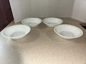 CORELLE VITRELLE WHITE 7 1/4" / 18 OZ. " LINEN WEAVE " BOWL'S SET OF 4 - Picture 1 of 12