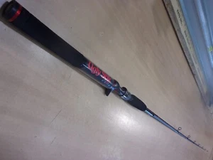 SHAKESPEARE UGLY STIK GX2 6 foot 6 inch casting rod #USCA661MH - Picture 1 of 6