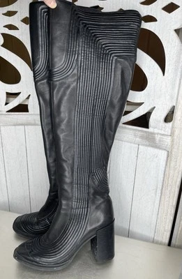 Jeffrey Campbell Mujer Negro Hasta el Muslo Sobre la Rodilla Texturizado Imitación Cuero Talla 9 Foto 1 de 4