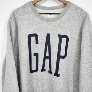 Maglione uomo GAP in pile con logo taglia L grigio navy classico girocollo preppy - Foto 1 di 7