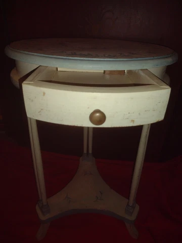 Italian Made Round White And Blue Hand Painted Table Cover