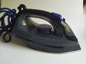 Clatronic DB 3703 Dampfbügeleisen mit 7 Funktionen, Edelstahlspezialsohle - Bild 1 von 7