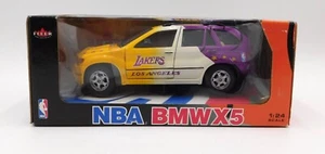 Fleer Los Angeles Lakers BMW X5 Die Cast 1:24 serie numerada - Imagen 1 de 2