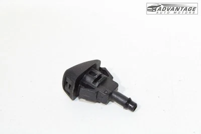 2016-2025 CHEVROLET MALIBU ПЕРЕДНЕГО ЛОБОВОГО СТЕКЛА СТЕКЛООЧИСТИТЕЛЬ СОПЛО РАСПЫЛИТЕЛЬ OEM - Изображение 1 из 4