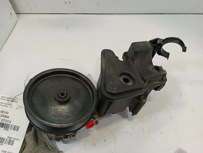 Bomba de dirección asistida Mercedes GL450 2007 4,6 L 12153910 Foto 1 de 4