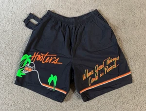 Vintage 1990 Zoodas Hooters Hoot Anzug Bierdosenhalter Shorts - Größe Large - Bild 1 von 5